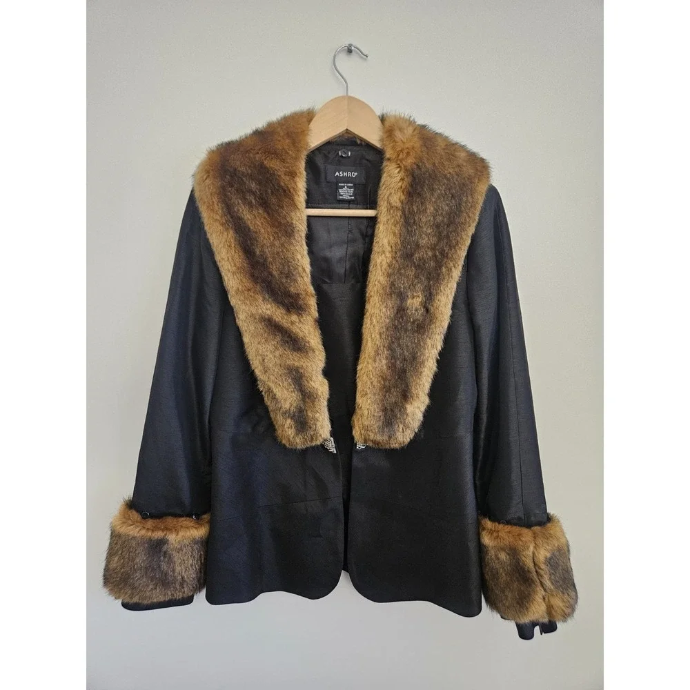 ASHRO Black Blazer Jacket Sz 8 Faux Fur‎ Collar Cuffs Rhinestone Clasp Formal... - Picture 2 of 6